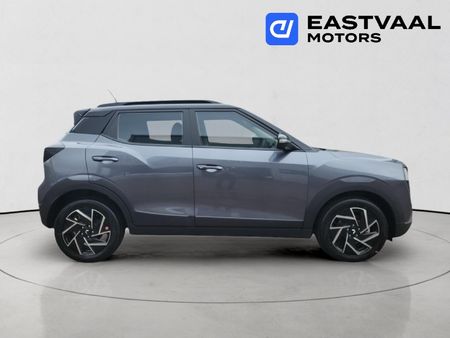 2026-Mahindra-XUV-3XO-12T-AX7L_7
