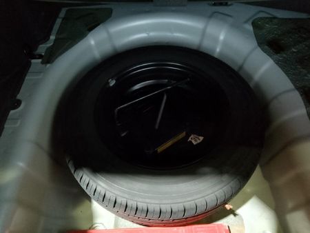 2013-Hyundai-Accent-16-GLS-Fluid_13