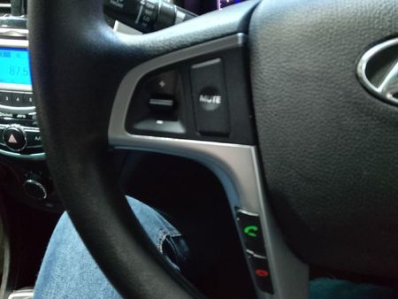 2013-Hyundai-Accent-16-GLS-Fluid_20