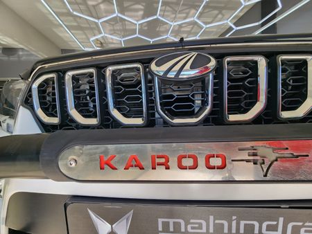 2022-Mahindra-Pik-Up-22-mHawk-S11-Auto-Double-Cab_12