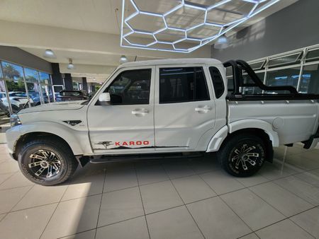 2022-Mahindra-Pik-Up-22-mHawk-S11-Auto-Double-Cab_2