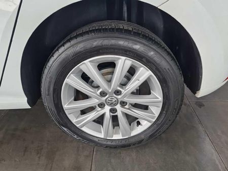 2020-Volkswagen-Polo-Vivo-14-Comfortline-5-dr_17