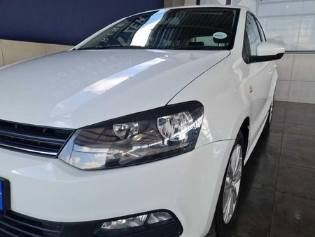2020-Volkswagen-Polo-Vivo-14-Comfortline-5-dr_4