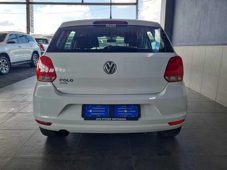 2020-Volkswagen-Polo-Vivo-14-Comfortline-5-dr_7
