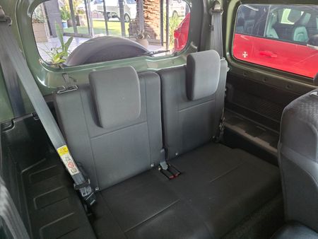 2020-Suzuki-Jimny-15-GLX-Auto_12