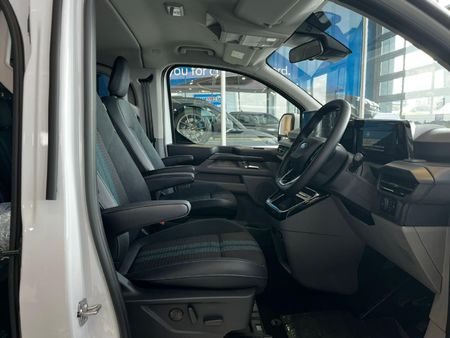 2026-Ford-Tourneo-Custom-20D-Sport-Auto_8