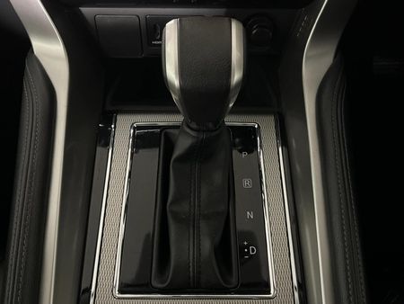 2021-Mitsubishi-Pajero-Sport-24D-4x4-Exceed-Auto_10