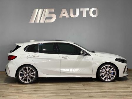 2022-BMW-1-Series-M135i-xDrive_3