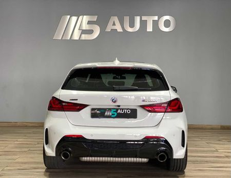 2022-BMW-1-Series-M135i-xDrive_4