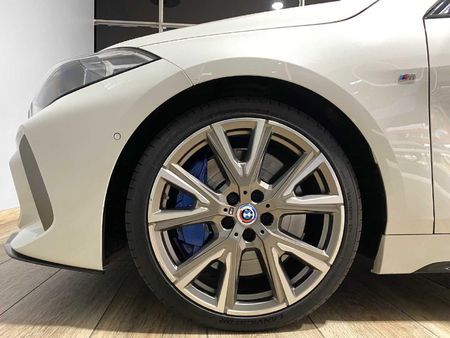 2022-BMW-1-Series-M135i-xDrive_5
