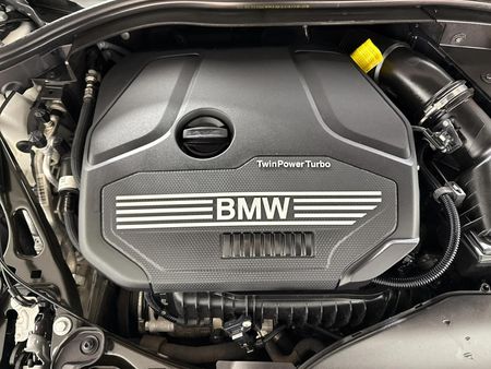 2021-BMW-1-Series-118i_13