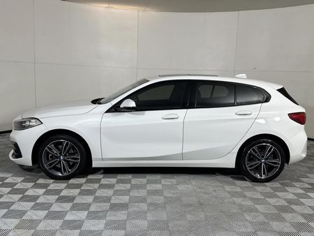 2021-BMW-1-Series-118i_19