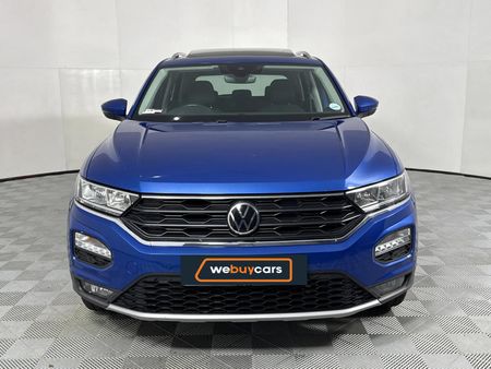 2022-Volkswagen-T-Roc-20-TSI-Design-4Mot-Auto_13