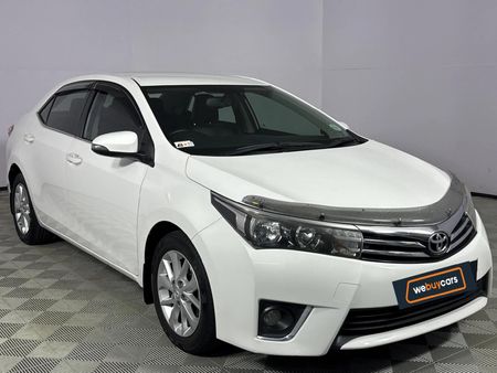 2015-Toyota-Corolla-18-High-Auto_15