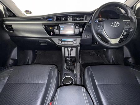 2015-Toyota-Corolla-18-High-Auto_1