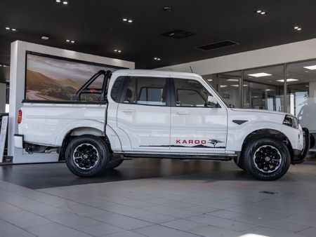 2023-Mahindra-Pik-Up-22-mHawk-S10-Double-Cab_17