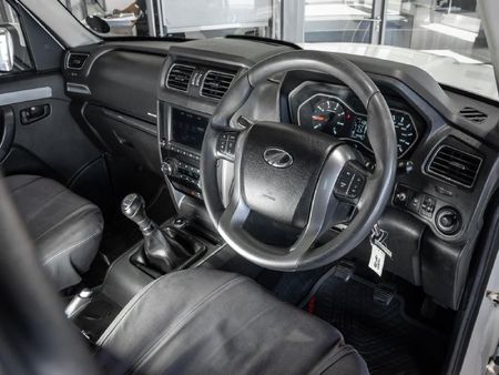 2023-Mahindra-Pik-Up-22-mHawk-S10-Double-Cab_19