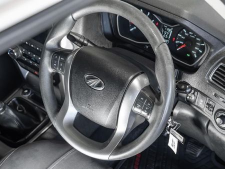 2023-Mahindra-Pik-Up-22-mHawk-S10-Double-Cab_24