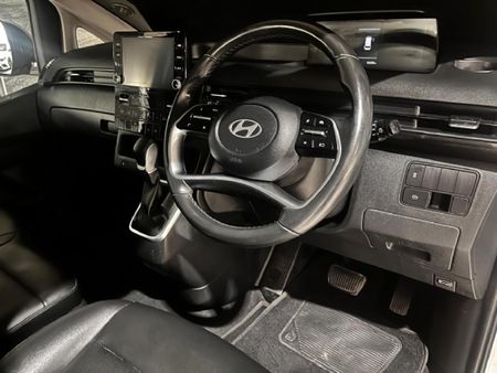 2022-Hyundai-Staria-22d-Executive-Auto_5