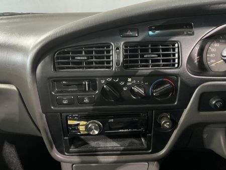 1995-Toyota-Camry-200-Si_12
