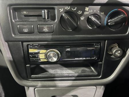 1995-Toyota-Camry-200-Si_13