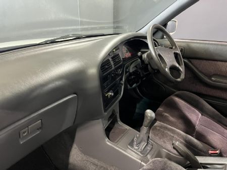 1995-Toyota-Camry-200-Si_6