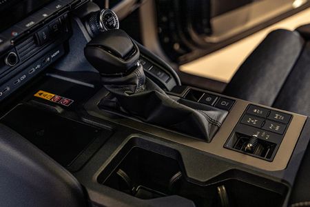 2026-Toyota-Land-Cruiser-Prado-VX-R-28GD-Auto_10