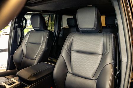 2026-Toyota-Land-Cruiser-Prado-VX-R-28GD-Auto_7
