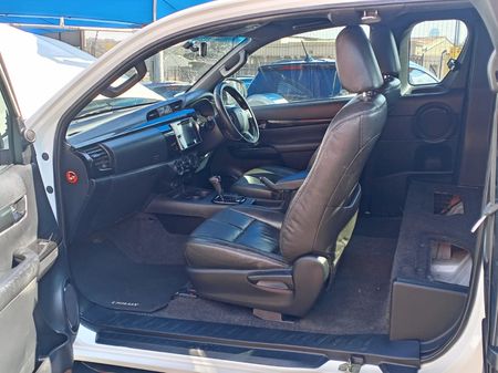 2020-Toyota-Hilux-28-GD-6-Raised-Body-Raider-Auto-Extended-Cab_9