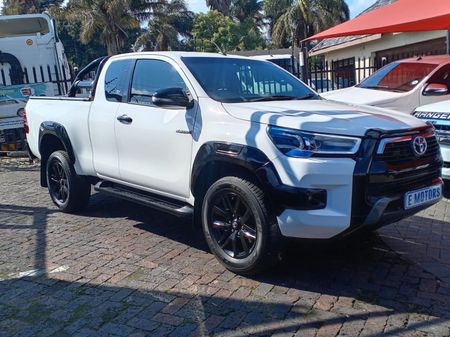 2020-Toyota-Hilux-28-GD-6-Raised-Body-Raider-Auto-Extended-Cab_3