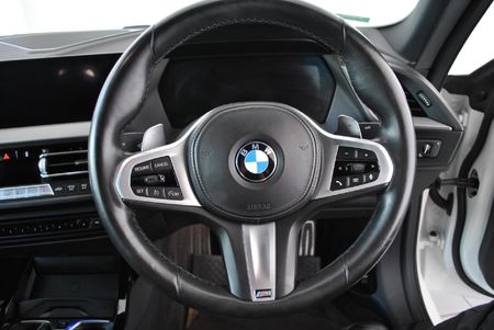 2022-BMW-2-Series-M235i-xDrive-Gran-Coupe_10