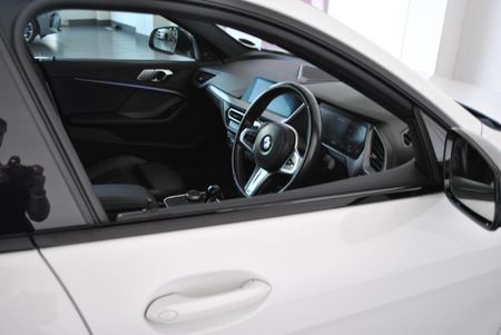 2022-BMW-2-Series-M235i-xDrive-Gran-Coupe_12