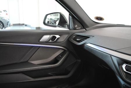 2022-BMW-2-Series-M235i-xDrive-Gran-Coupe_18