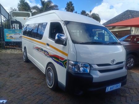 2022-Toyota-Quantum-25-D-4D-Sesfikile-16-seat_3
