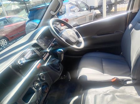 2022-Toyota-Quantum-25-D-4D-Sesfikile-16-seat_5