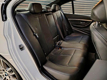 2016-BMW-3-Series-320i-M-Sport-Auto_22
