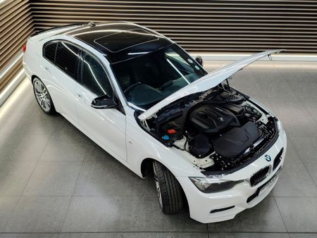 2016-BMW-3-Series-320i-M-Sport-Auto_30