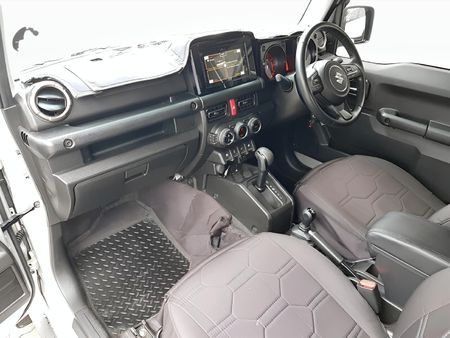 2022-Suzuki-Jimny-15-GLX-Auto_10