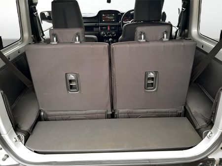 2022-Suzuki-Jimny-15-GLX-Auto_16