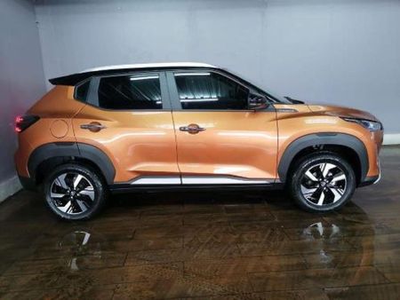 2025-Nissan-Magnite-10-Acenta_3