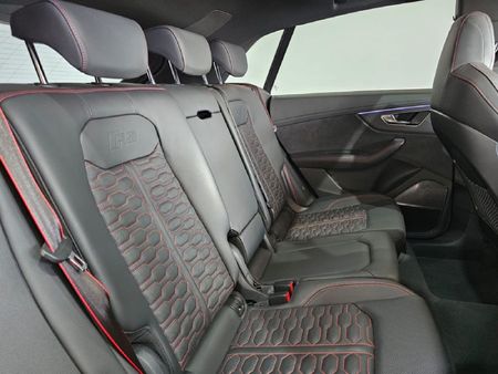 2024-Audi-RSQ8-quattro-441kW_15