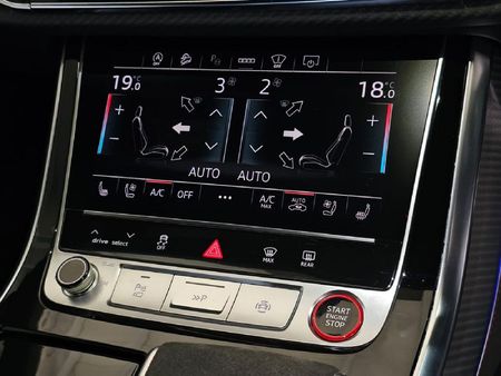 2024-Audi-RSQ8-quattro-441kW_17