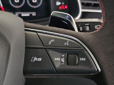2024-Audi-RSQ8-quattro-441kW_25