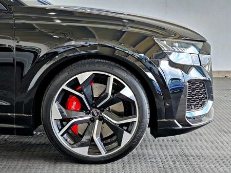 2024-Audi-RSQ8-quattro-441kW_6