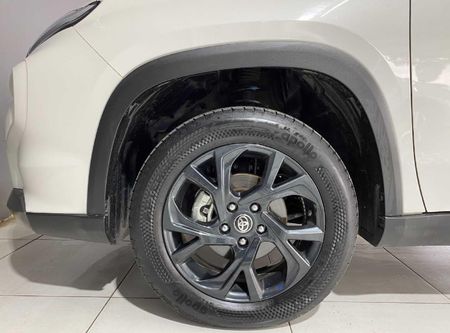 2025-Toyota-Urban-Cruiser-15-XR-Auto_5