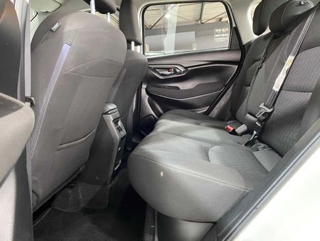 2025-Toyota-Urban-Cruiser-15-XR-Auto_8