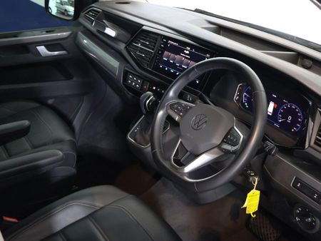 2022-Volkswagen-Caravelle-T61-20-BiTDI-Highline-Auto-4Motion-146kW_14