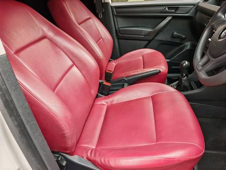 2020-Volkswagen-Caddy-16i-81kW-Panel-Van_4