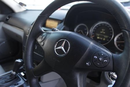 2009-Mercedes-Benz-C-Class-C-180K-BE-Estate-Elegance-Auto_9