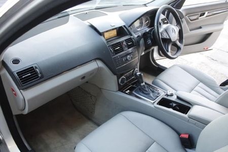 2009-Mercedes-Benz-C-Class-C-180K-BE-Estate-Elegance-Auto_12